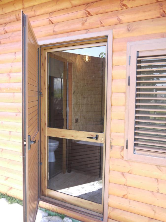 Windmill Gesthouse & Grill Camping *