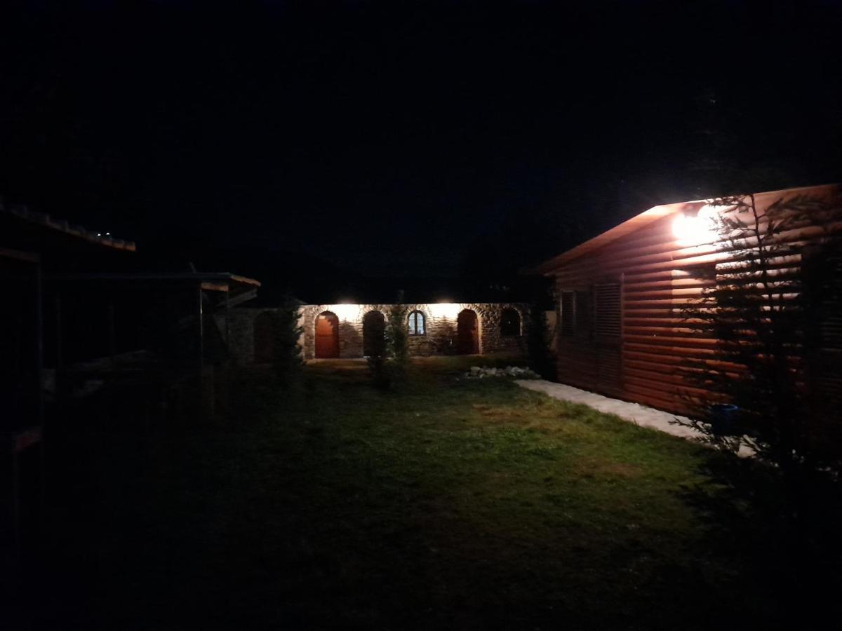 Windmill Gesthouse & Grill Camping Shkodër