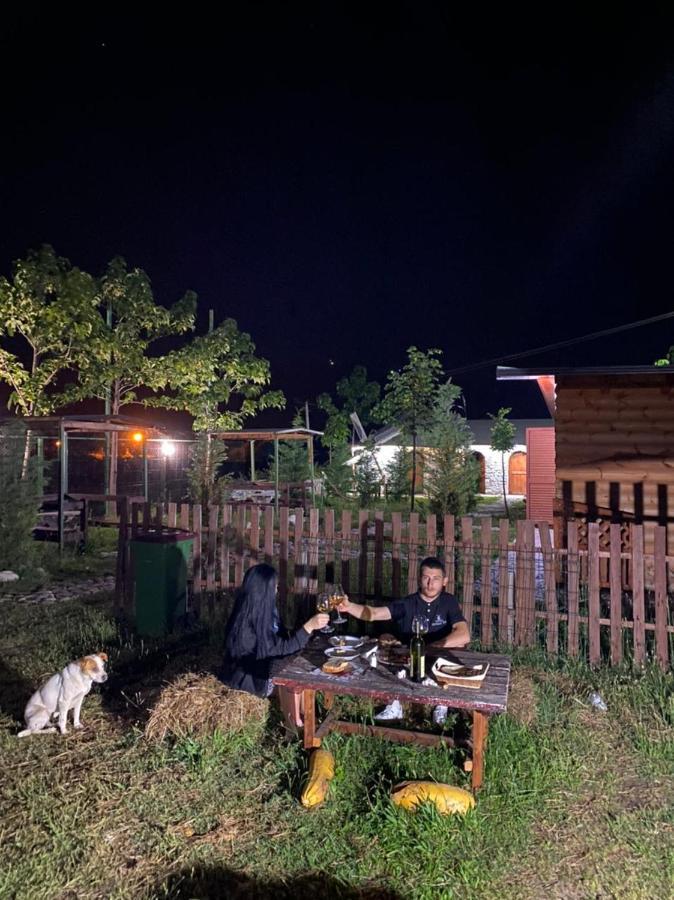 Windmill Gesthouse & Grill *