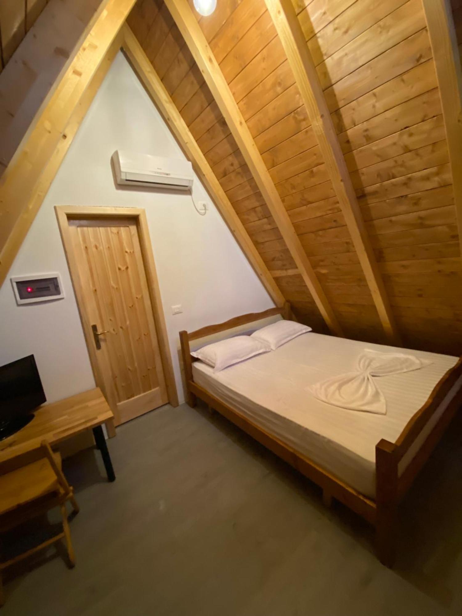 Camping Windmill Gesthouse & Grill Shkodër