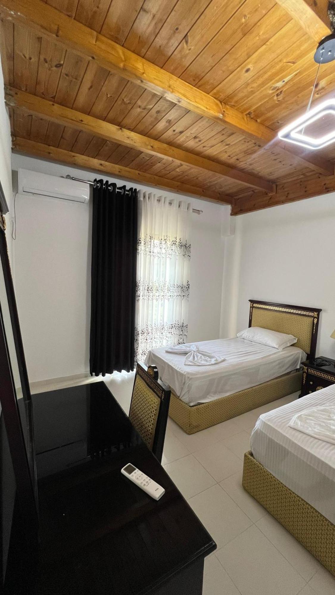 Windmill Gesthouse & Grill Camping Shkodër